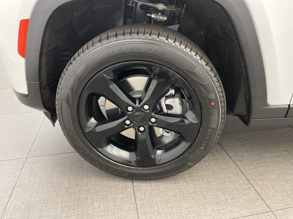 2025 Jeep Grand Cherokee Limited photo 6