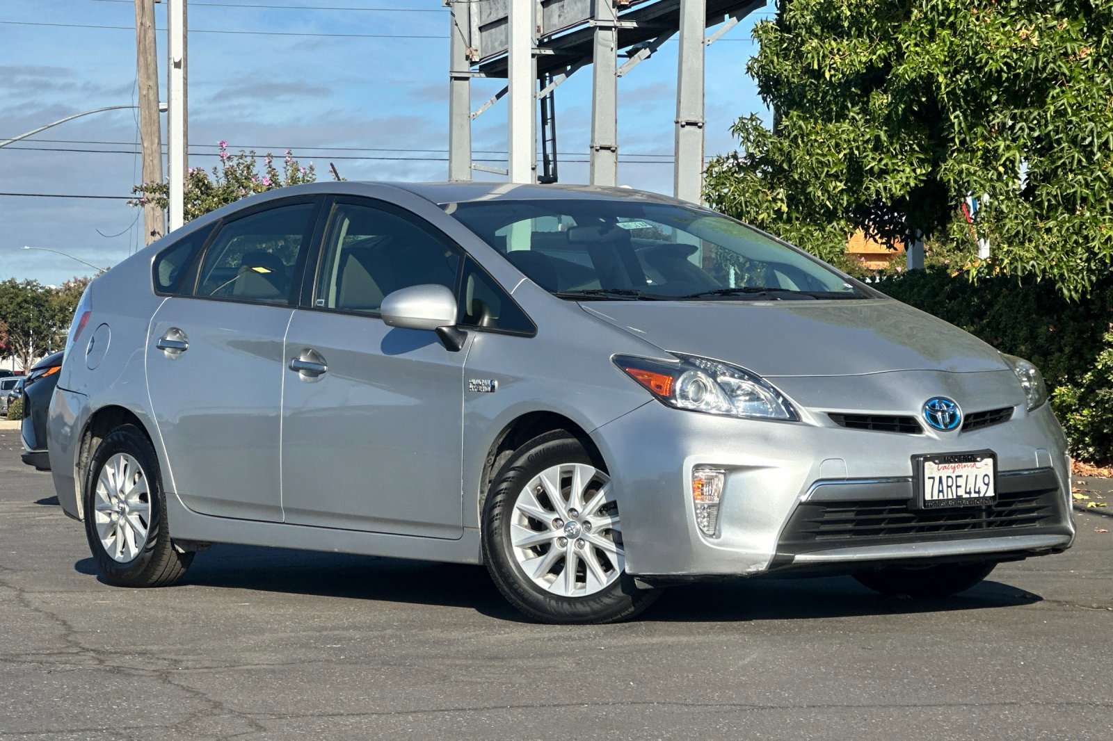 2013 Toyota Prius Plug-in photo 2