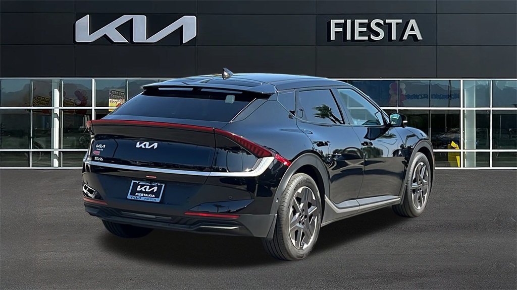 2025 Kia EV6 Light photo 8