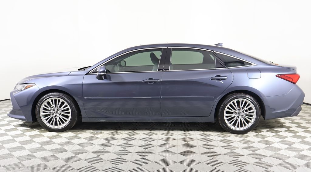 2019 Toyota Avalon XLE XSE Touring Limited photo 2