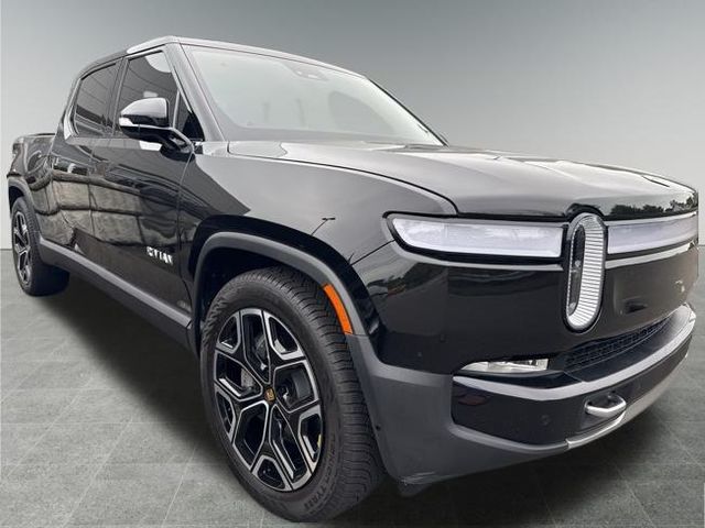 Used 2023 Rivian R1T Adventure with VIN 7FCTGBAA3PN029317 for sale in Fairfield, CT