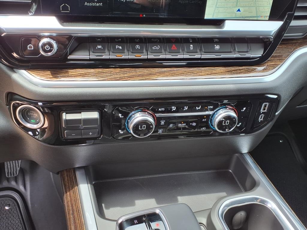 New 2025 Sterling Metallic GMC Elevation image 17