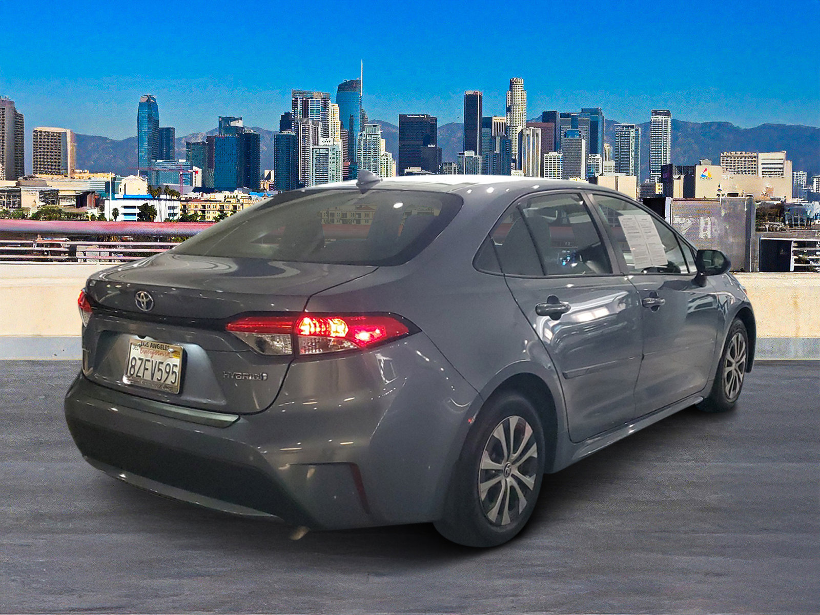 2022 Toyota Corolla Hybrid LE photo 4
