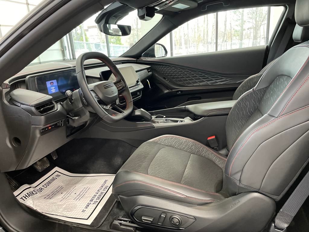 2025 Dodge Charger R/T photo 14