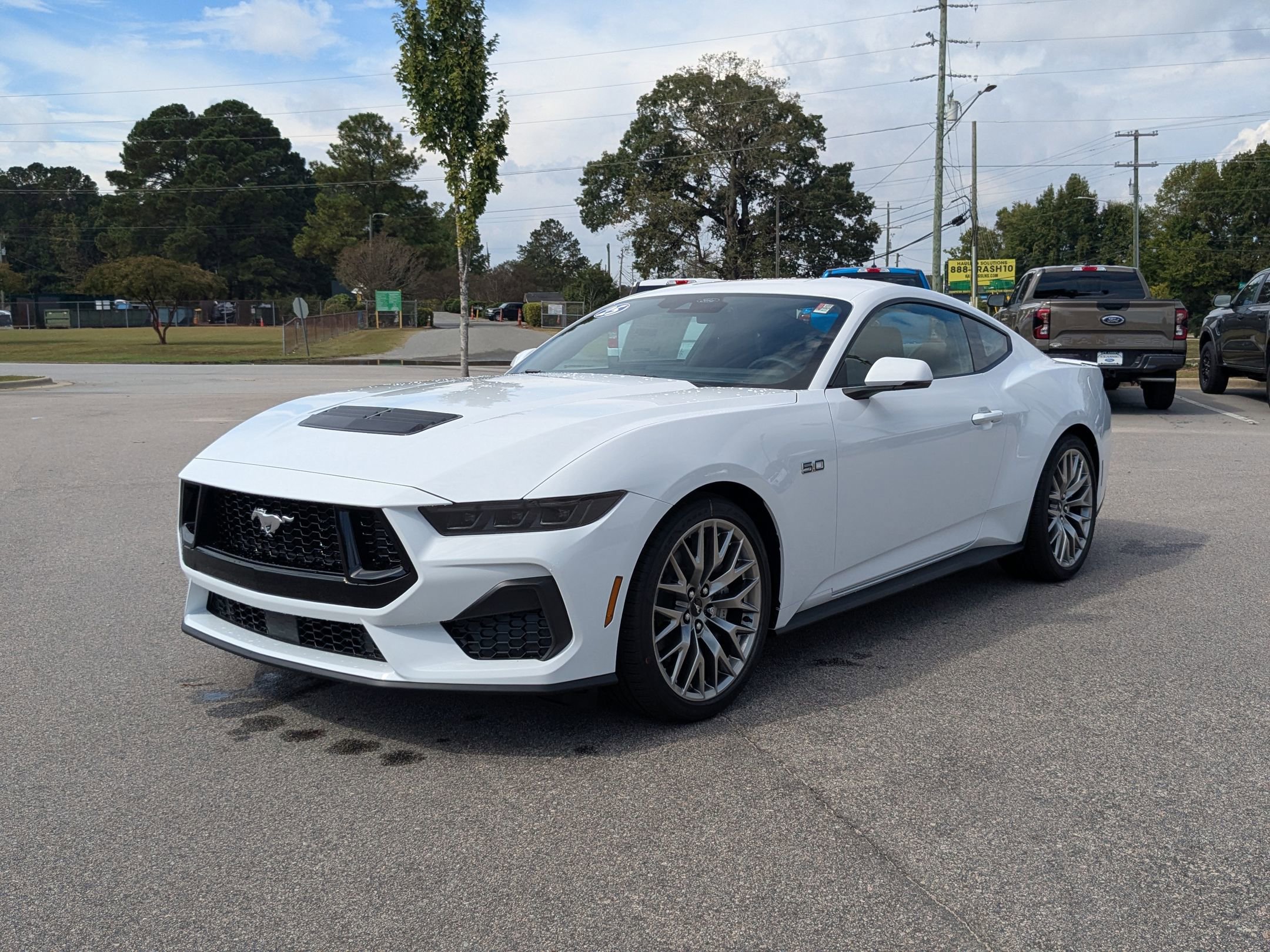 2025 Ford Mustang GT Premium's photo