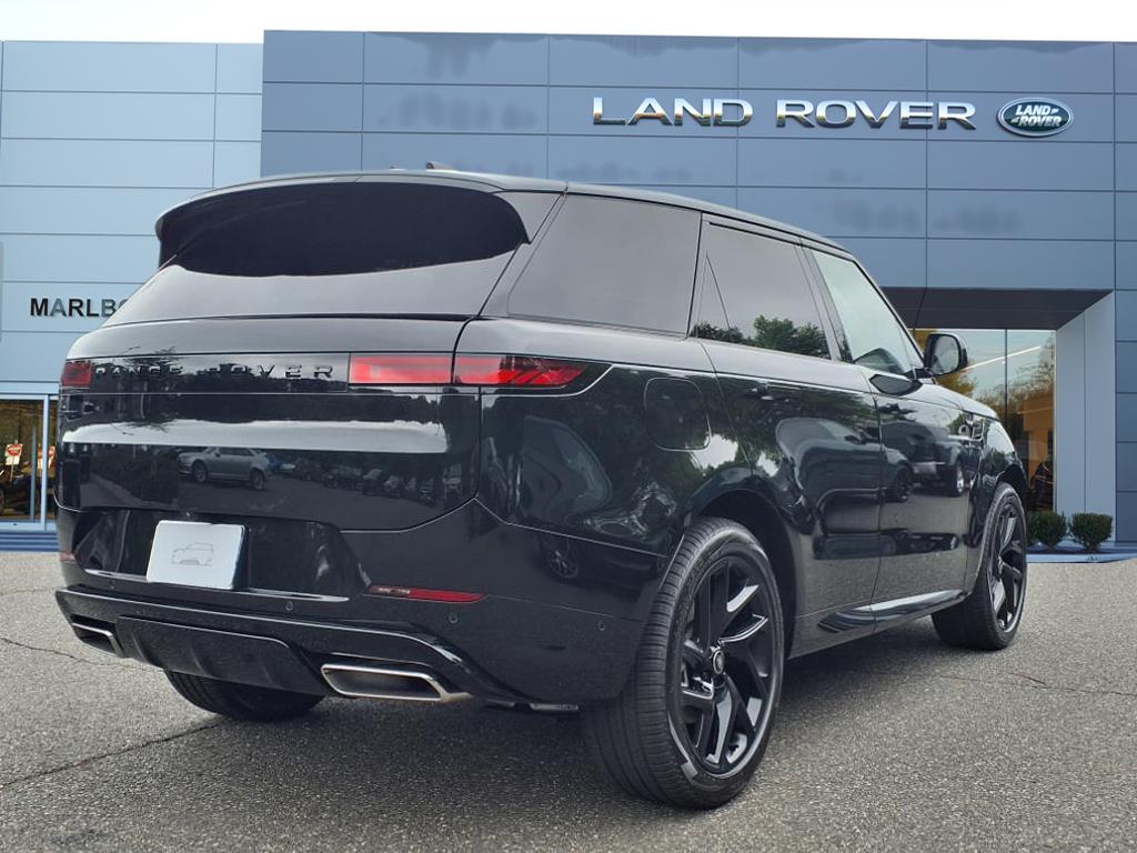 2025 Land Rover Range Rover Sport SE photo 2