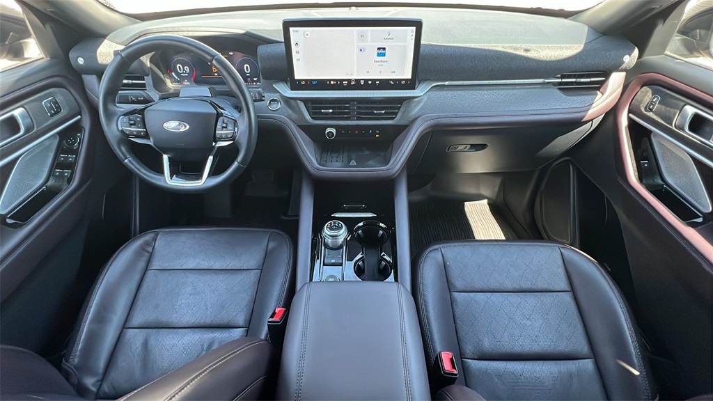2025 Ford Explorer Platinum photo 6