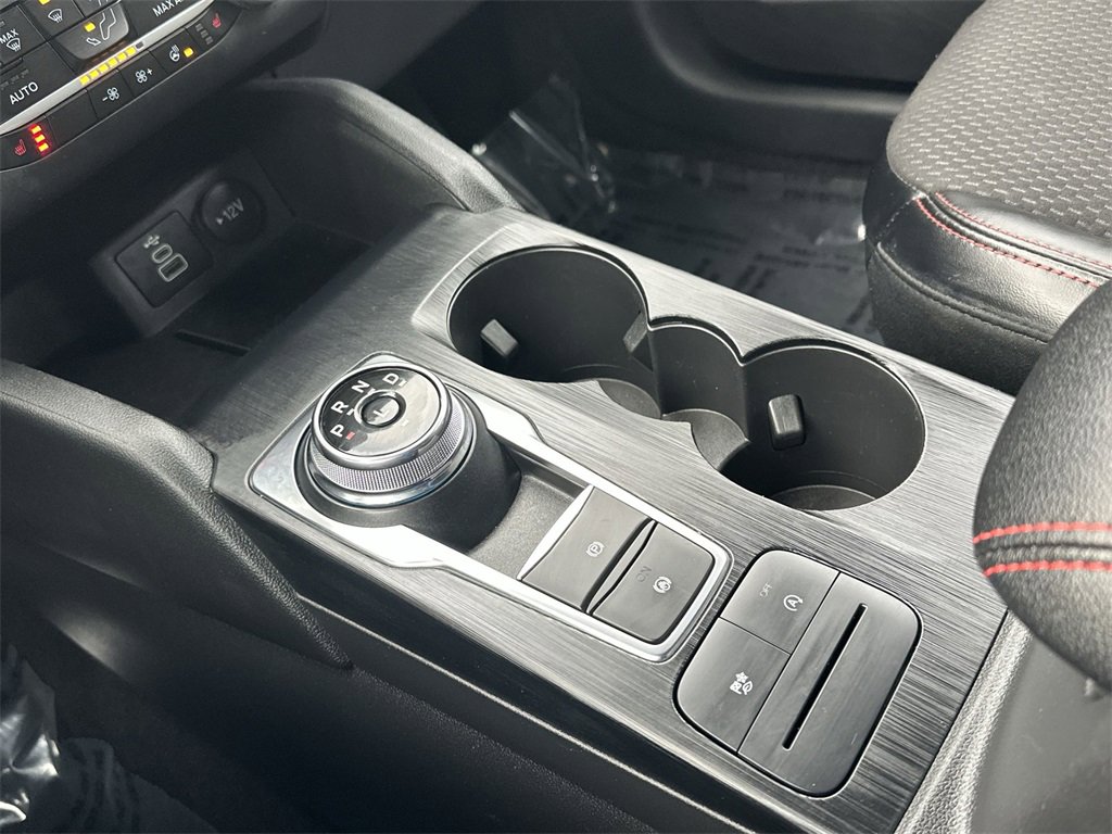 2024 Ford Escape ST-Line photo 19