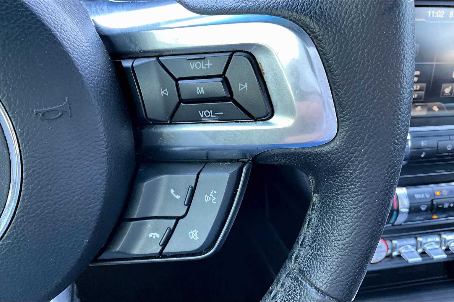 2015 Ford Mustang EcoBoost Premium photo 19