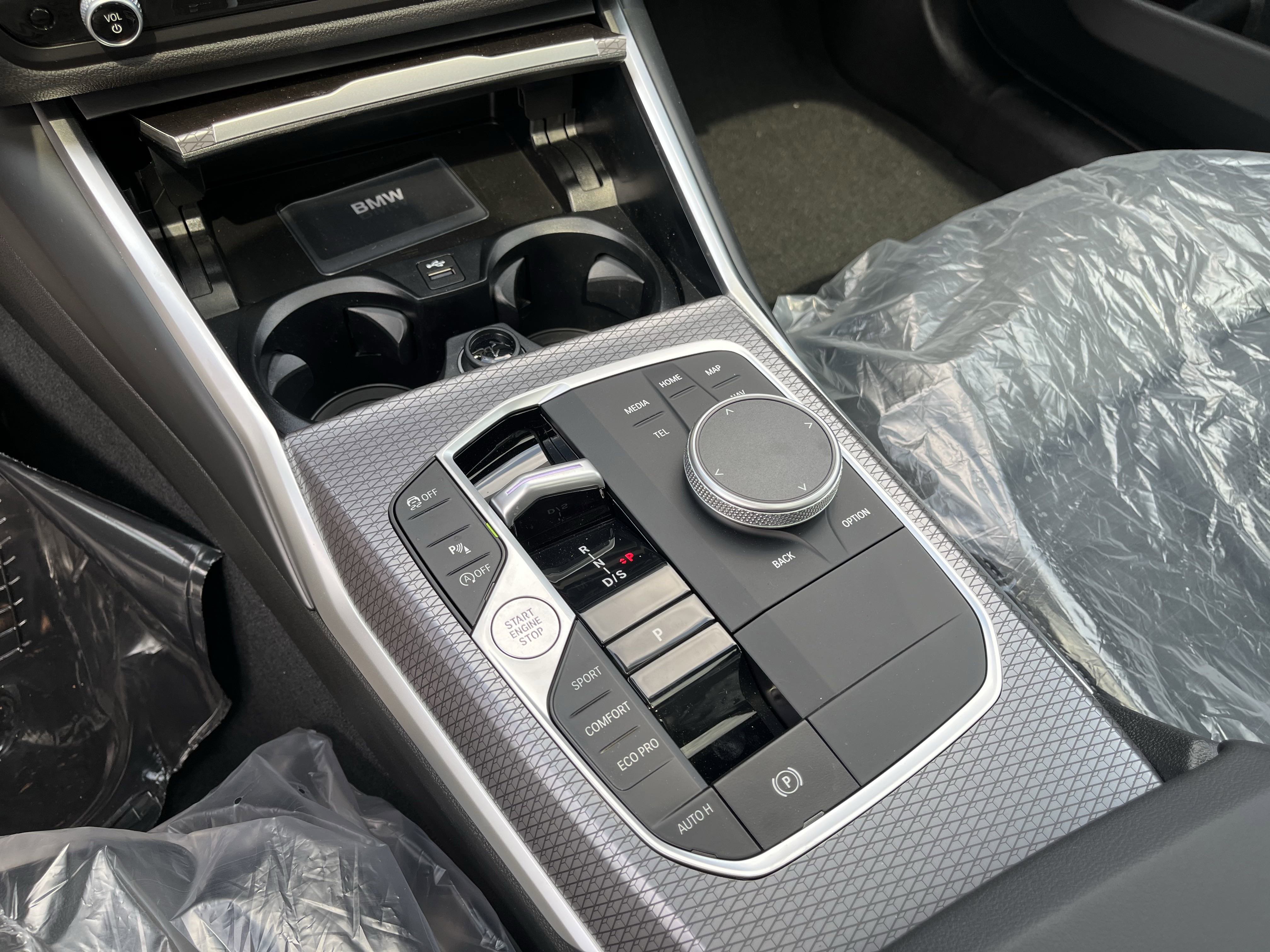 2025 Bmw 330i 330i xDrive photo 3