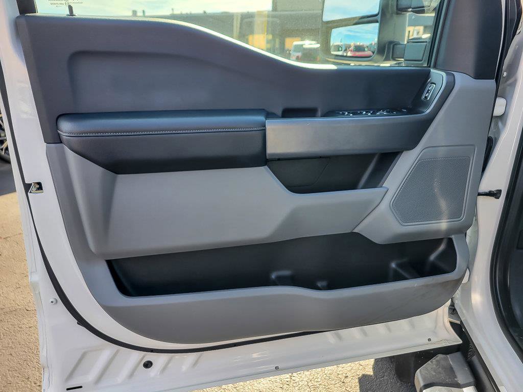 2023 FORD F-450 - Image 23