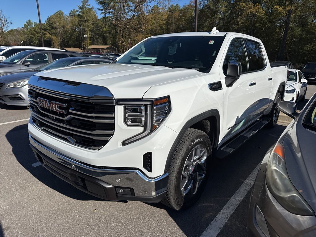 2025 GMC Sierra 1500 SLT's photo