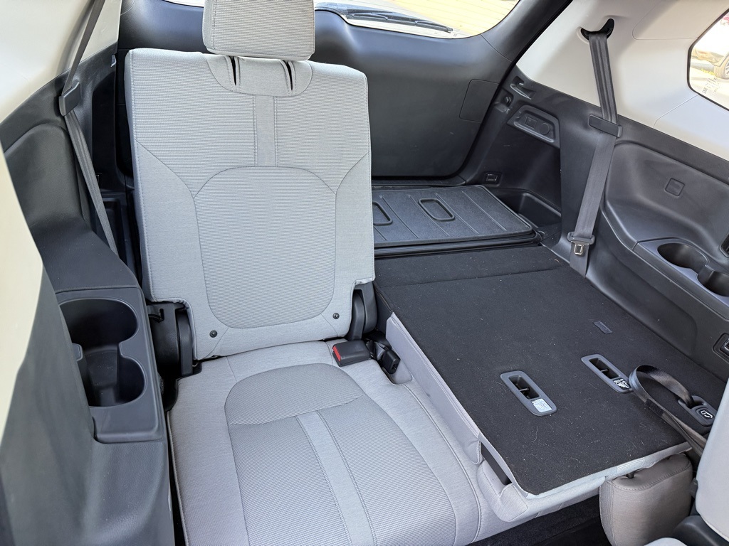 2023 Honda Pilot LX photo 30