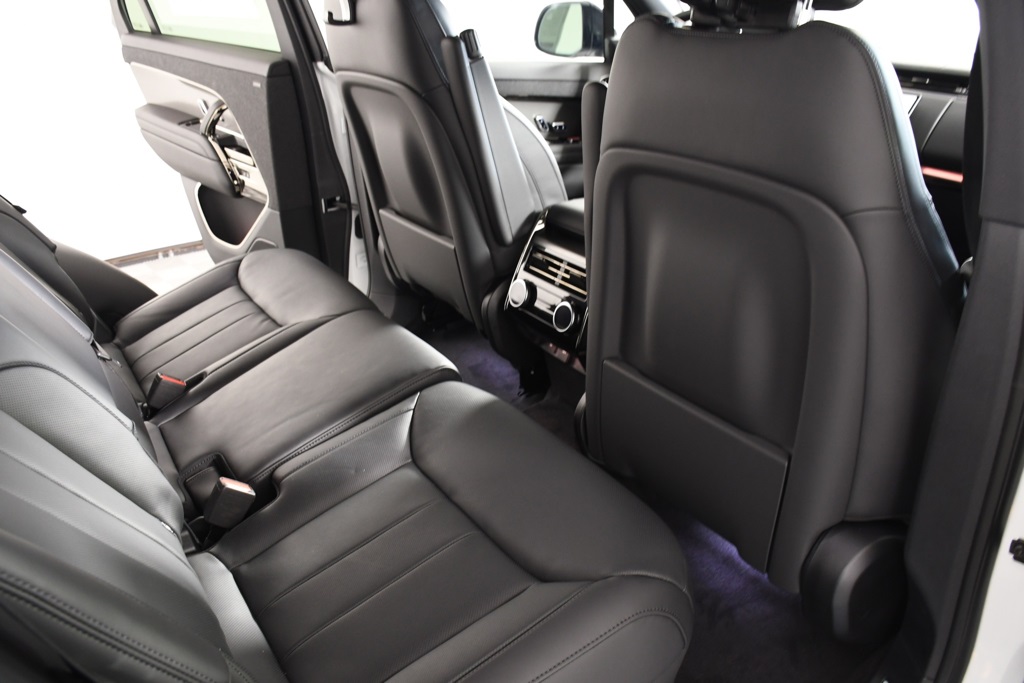 2025 Land Rover Range Rover Sport SE photo 20