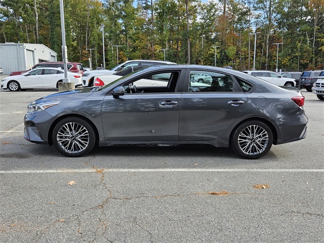 2023 Kia Forte GT-Line photo 4