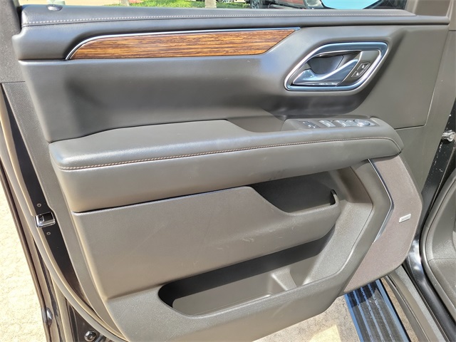 2024 Chevrolet Suburban High Country photo 22