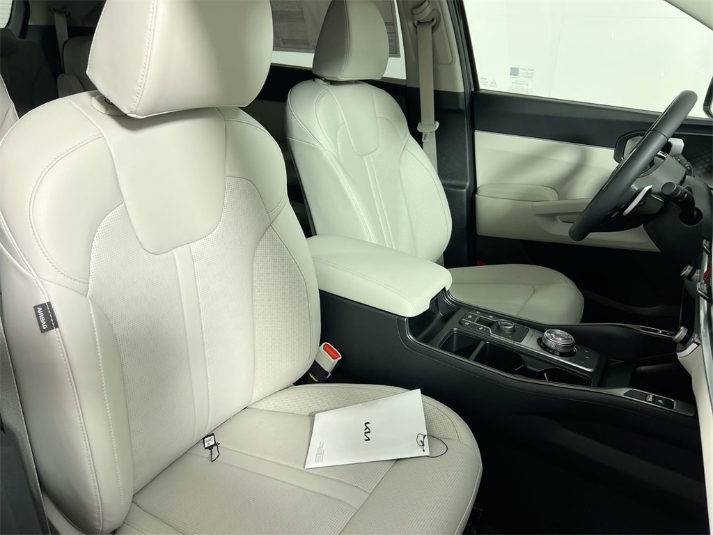 2025 Kia Sorento Hybrid EX photo 31