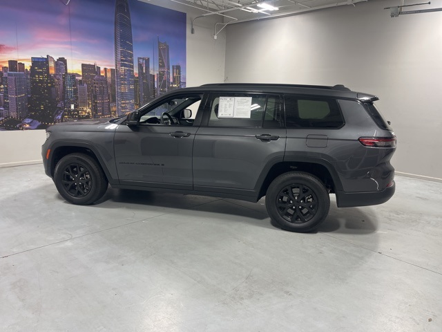 2025 Jeep Grand Cherokee Altitude X photo 4