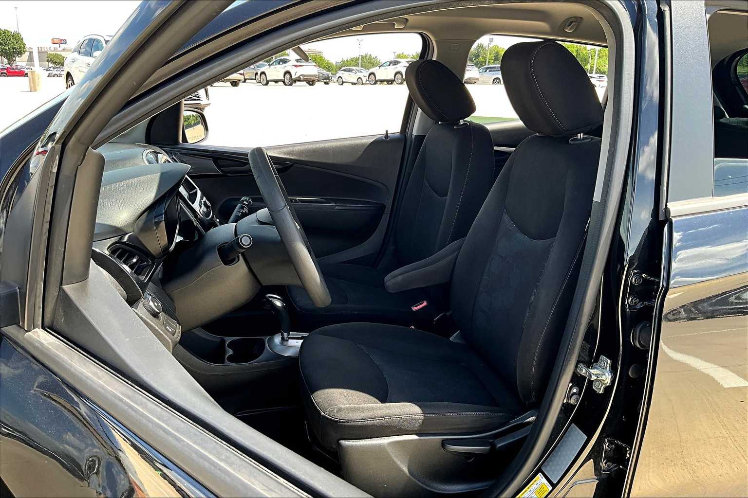 2018 Chevrolet Spark 1LT LT photo 7
