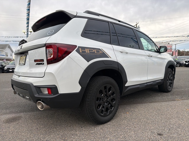 2022 Honda Passport TrailSport photo 2