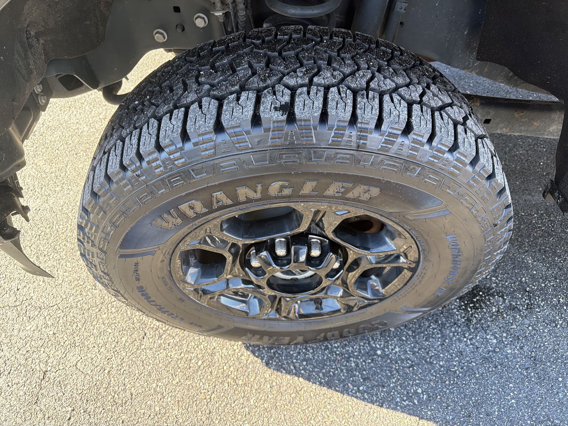 2023 Ford F-250 XLT photo 2