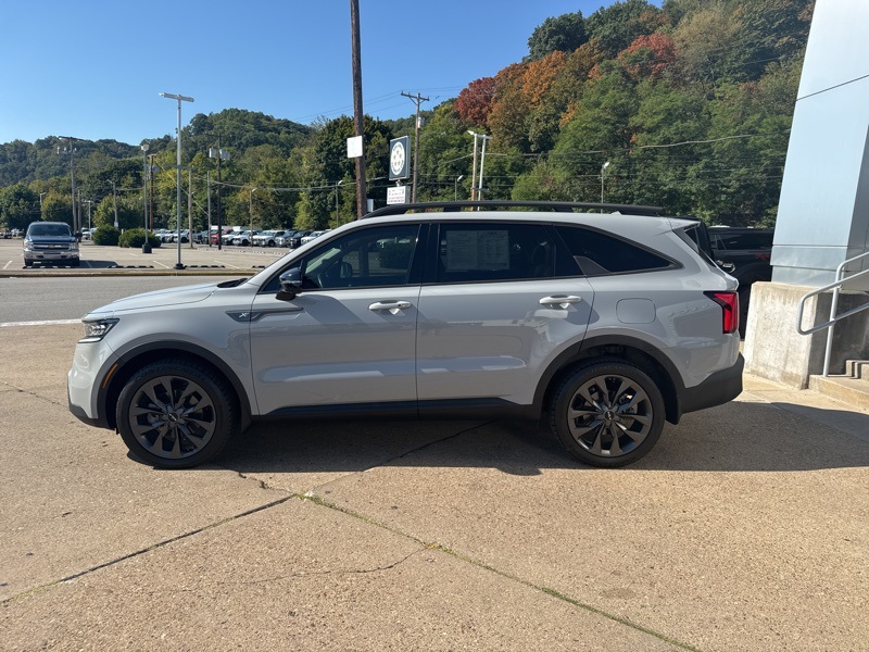 2023 Kia Sorento X-Line SX Prestige photo 2