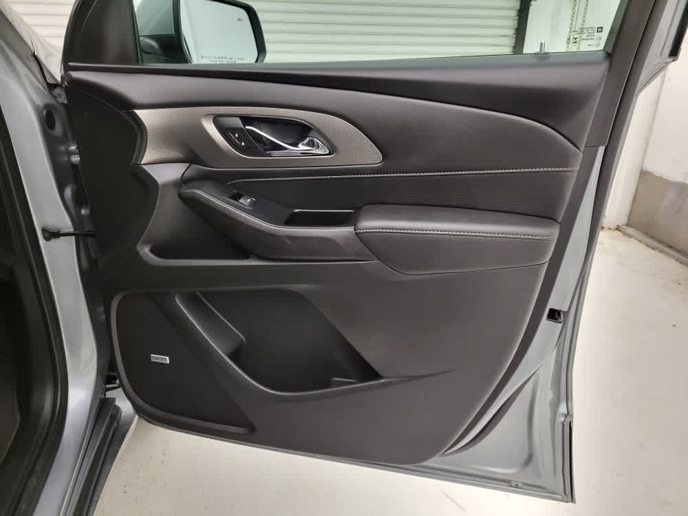 2023 Chevrolet Traverse Premier Leather photo 32