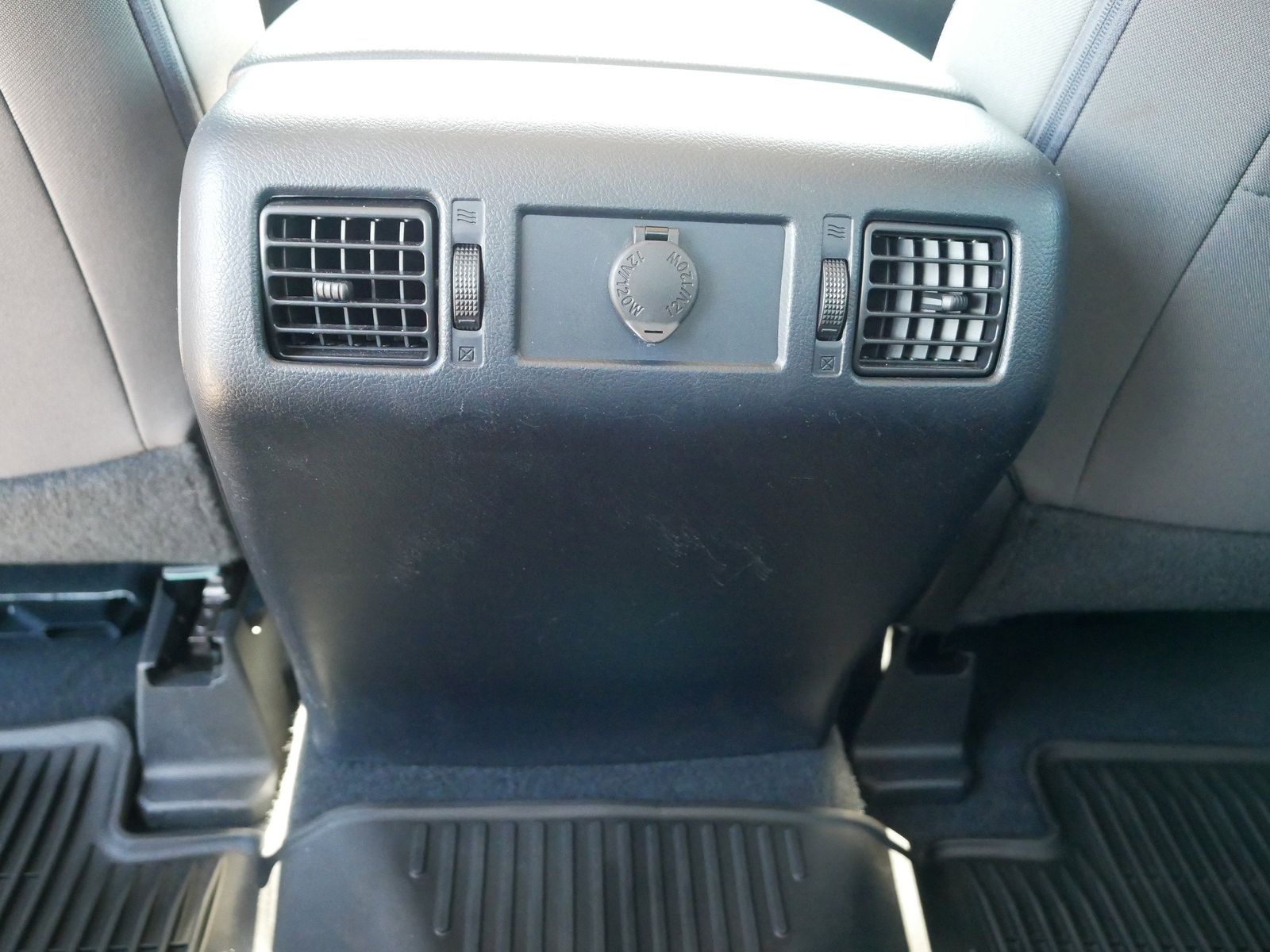 2018 Toyota Tundra SR5 photo 17
