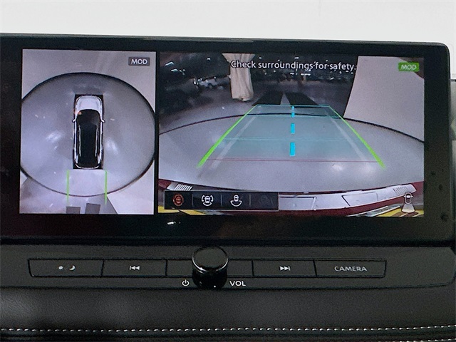 2026 Nissan Rogue Platinum photo 14