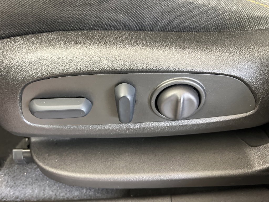 2022 Chevrolet Equinox LT photo 3