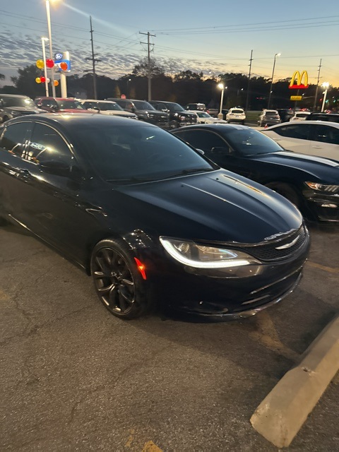 2015 CHRYSLER 200 - Image 1