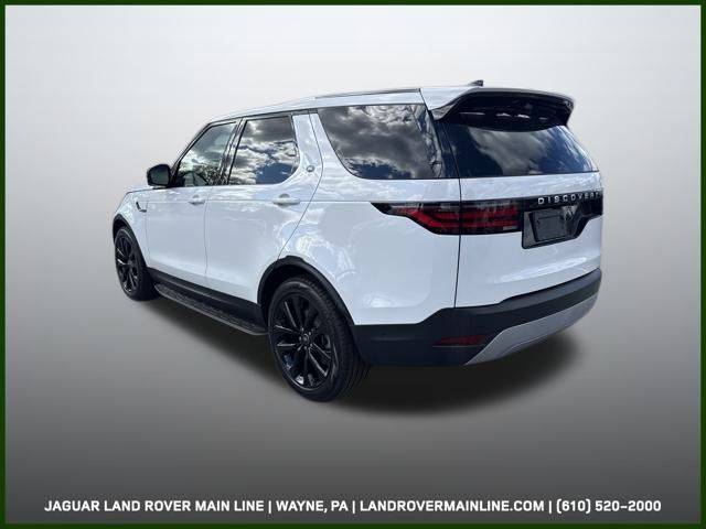 2026 Land Rover Discovery S photo 2
