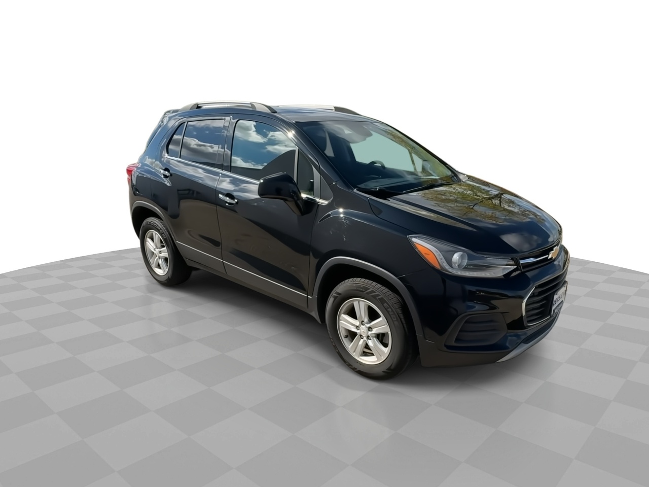 2020 Chevrolet Trax LT photo 2