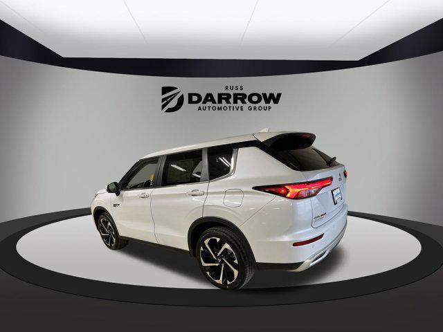 2025 Mitsubishi Outlander PHEV SE S-AWC photo 4