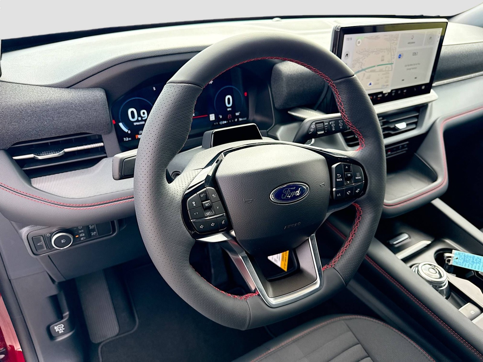 2025 Ford Explorer ST-Line photo 9