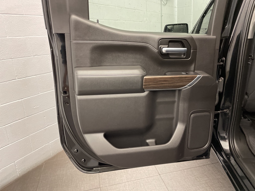 2020 Chevrolet Silverado 1500 RST photo 17