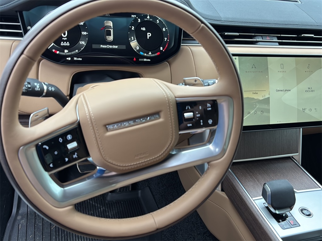 2025 Land Rover Range Rover SE photo 7