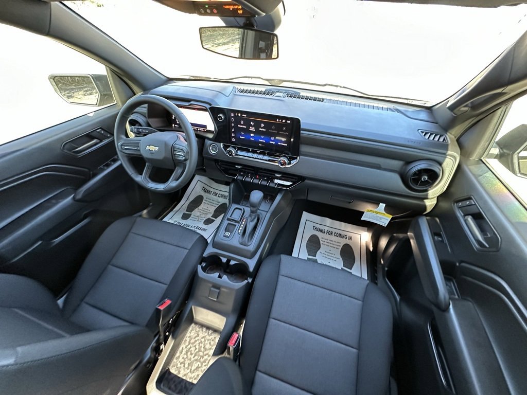 2024 Chevrolet Colorado Work Truck photo 12