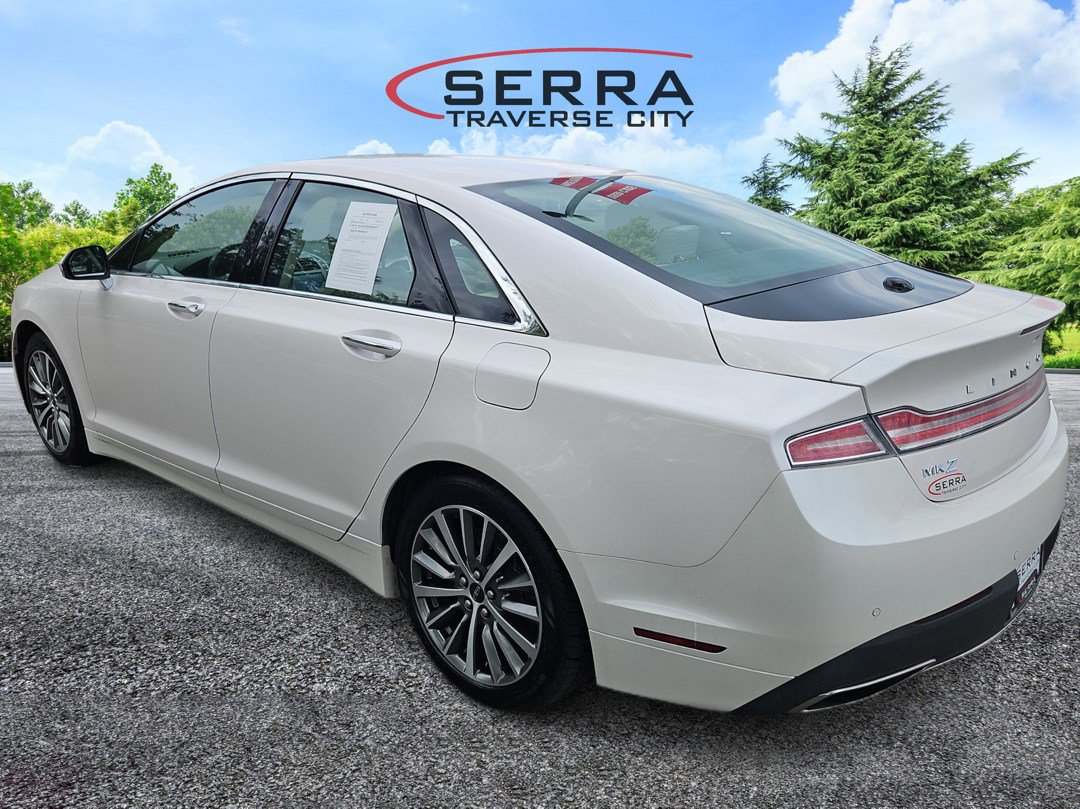 2020 Lincoln MKZ Standard photo 5