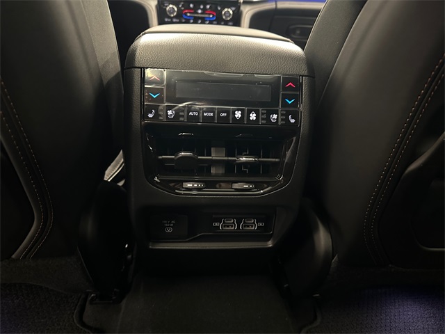 2025 Jeep Grand Cherokee Summit Reserve photo 21