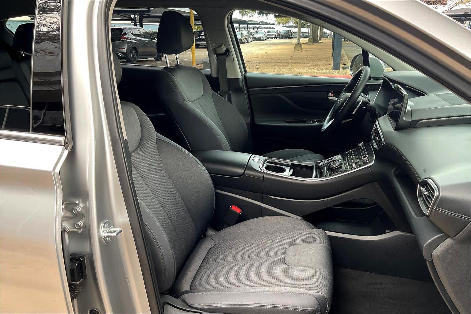 2023 Hyundai Santa Fe SEL photo 4