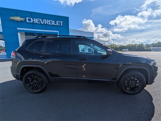 2023 Jeep Cherokee Altitude photo 3