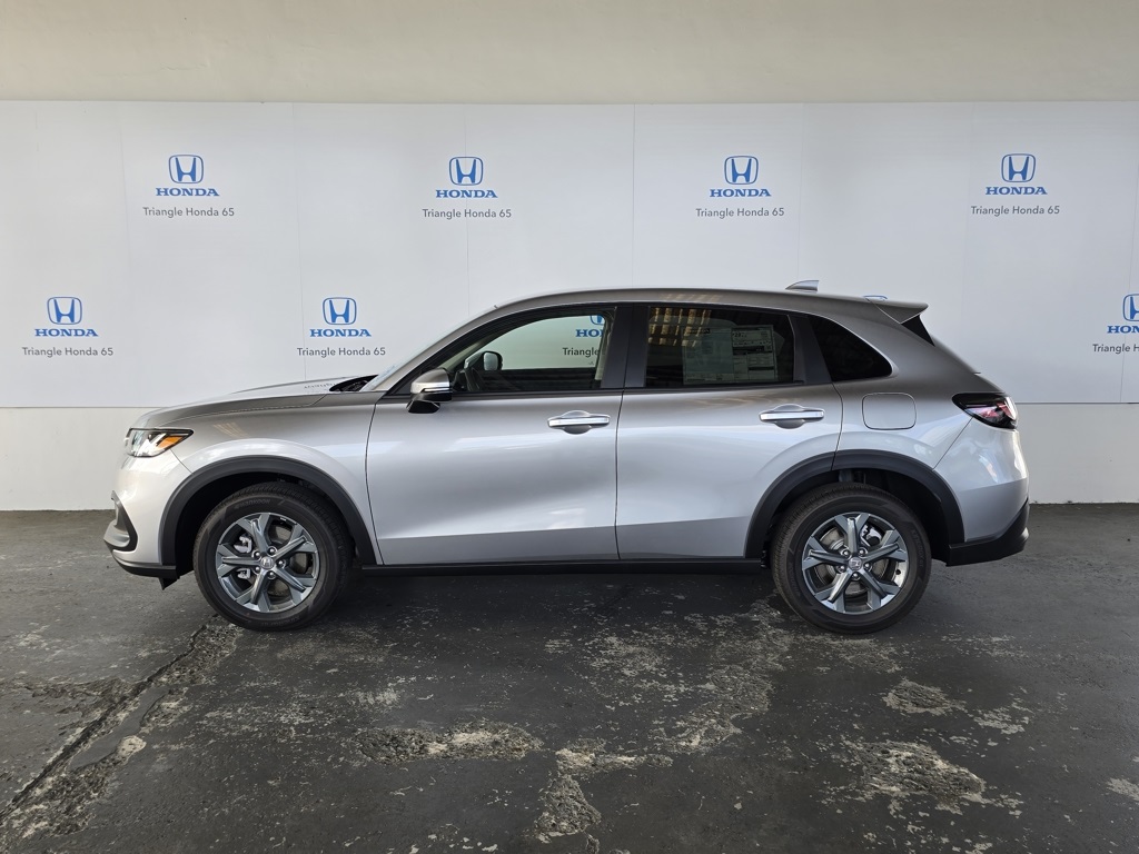 2026 Honda HR-V LX photo 2