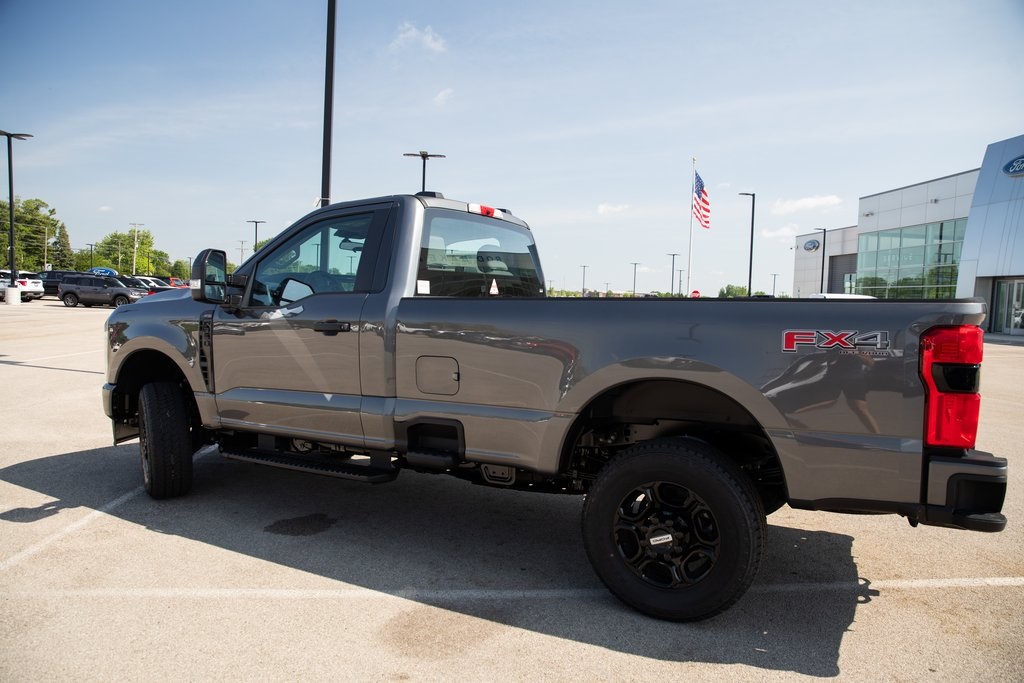 2025 Ford F-350 XL photo 17