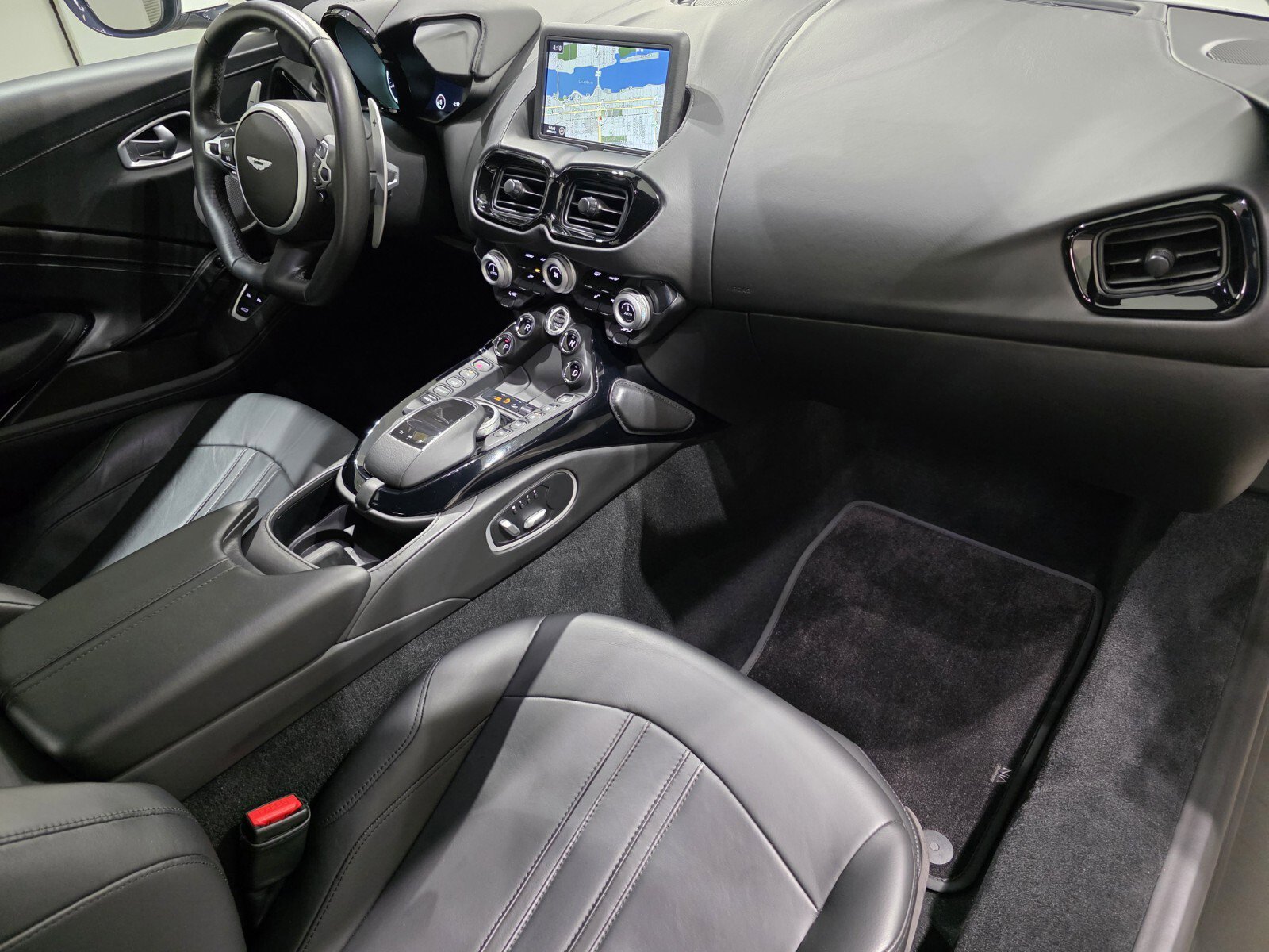 2020 Aston Martin Vantage AM6 photo 21