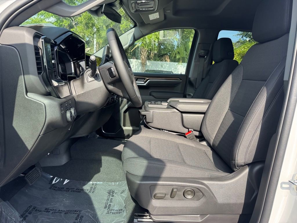 2025 Chevrolet Silverado 1500 RST photo 8