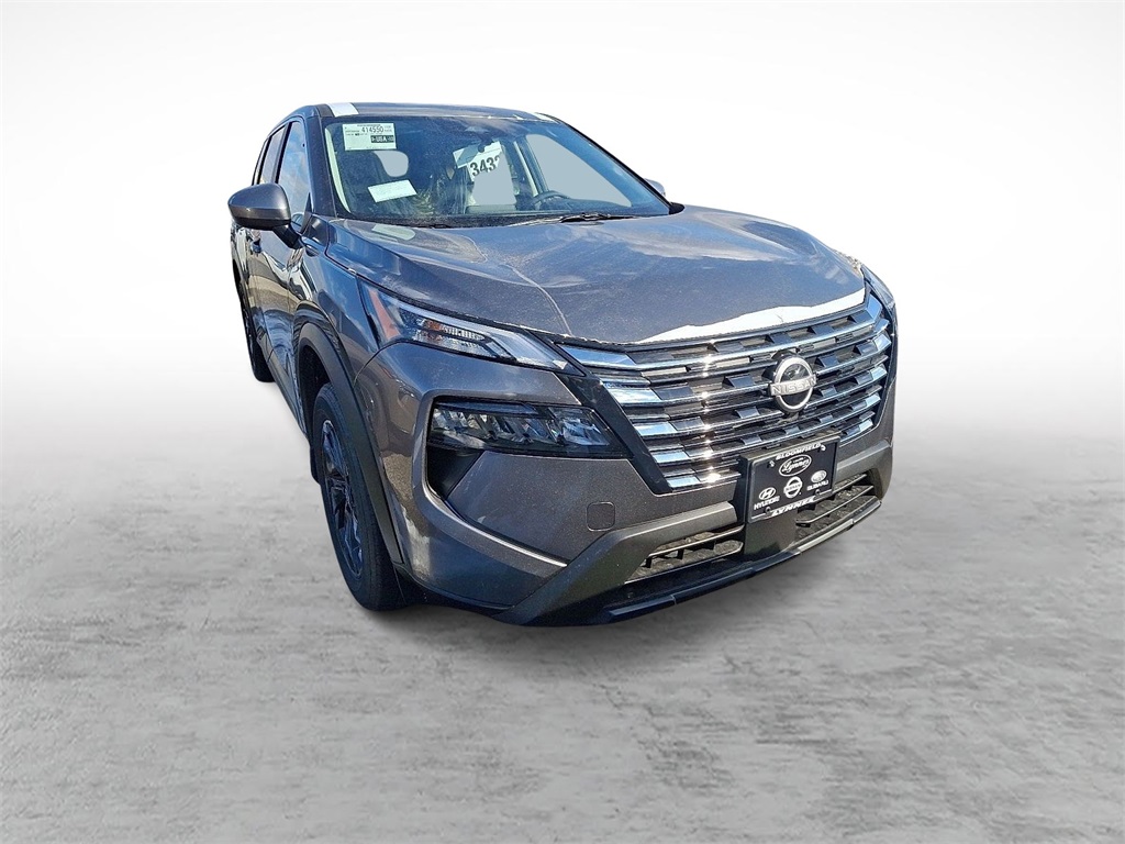 2026 Nissan Rogue SV photo 2