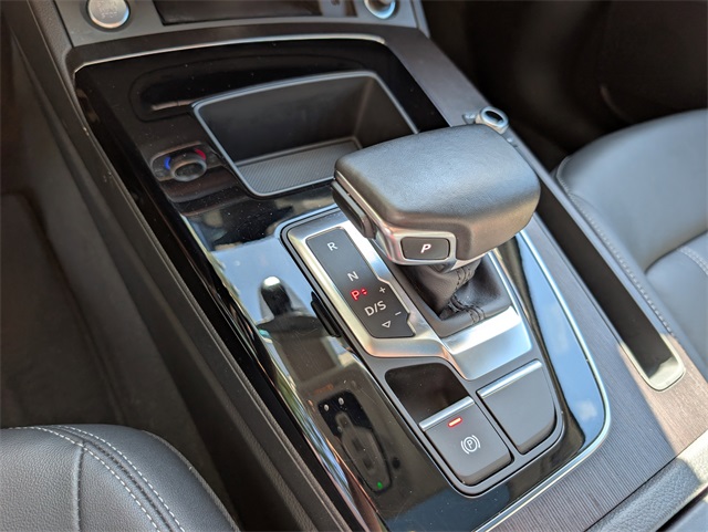 2022 Audi Q5 45 S line Premium photo 19