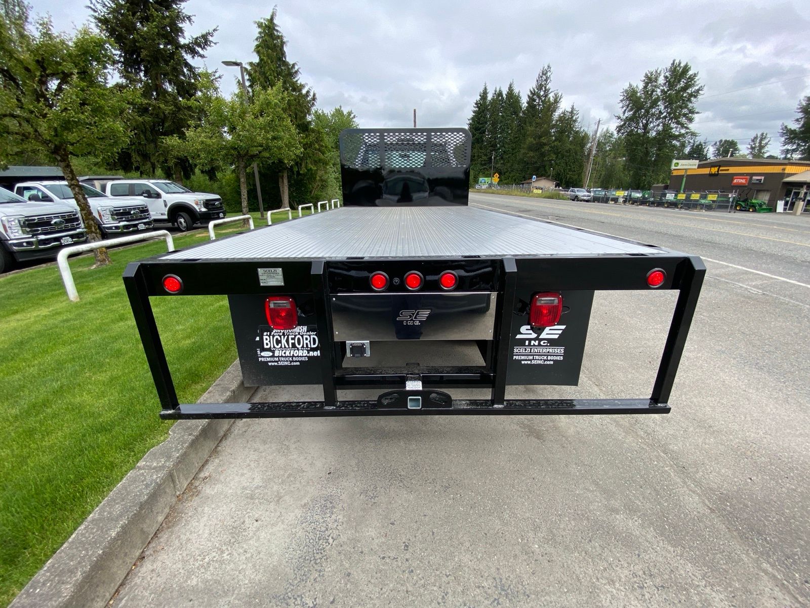 2026 Ford F-650 photo 4