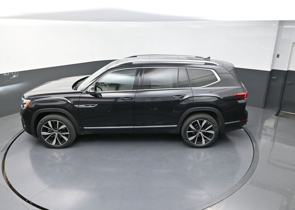 2025 Volkswagen Atlas SEL Premium R-Line photo 13